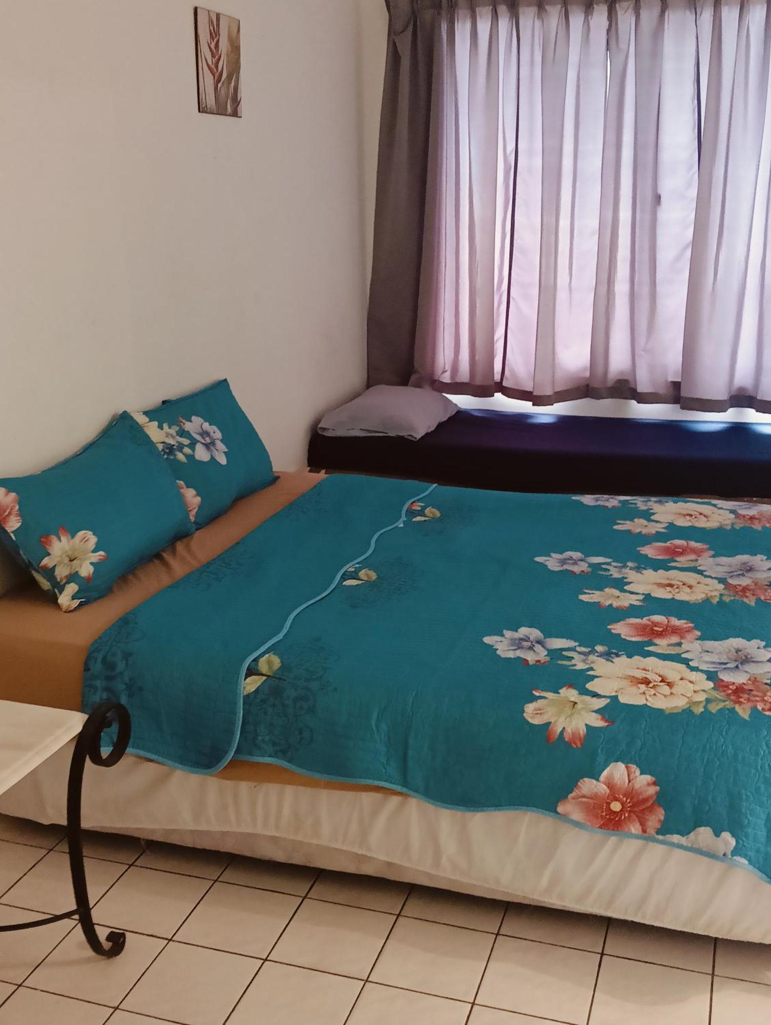 Pd Seaview Corus Paradise Lagoon Apartment